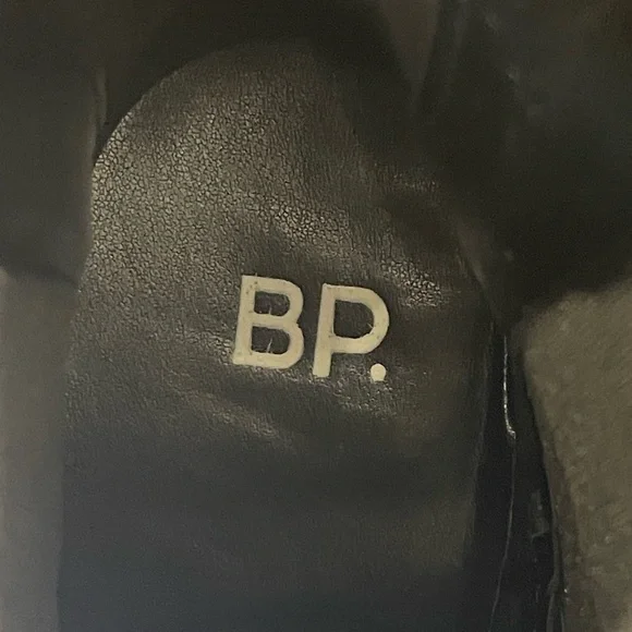 BP KORA 2 LUG CHELSEA LUG PEARLY BEADED ANKLE BOOTS - Picture 5 of 8